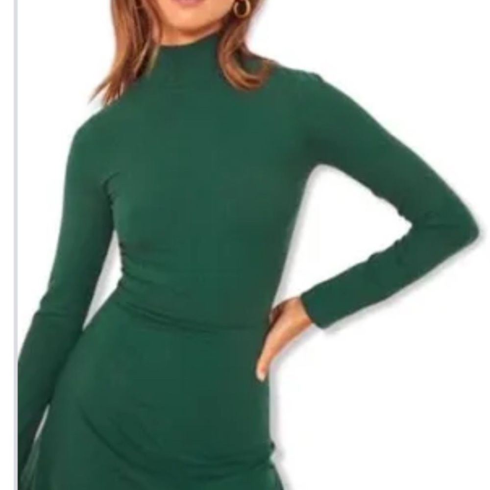 Reformation emerald green ribbed body con long sleeve knit dress